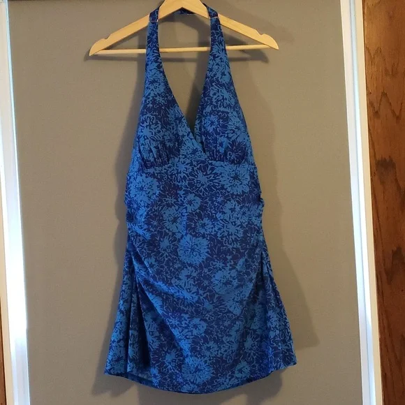 L.L. Bean skirted Bathing suit dress in blue floral - Picture 4 of 8